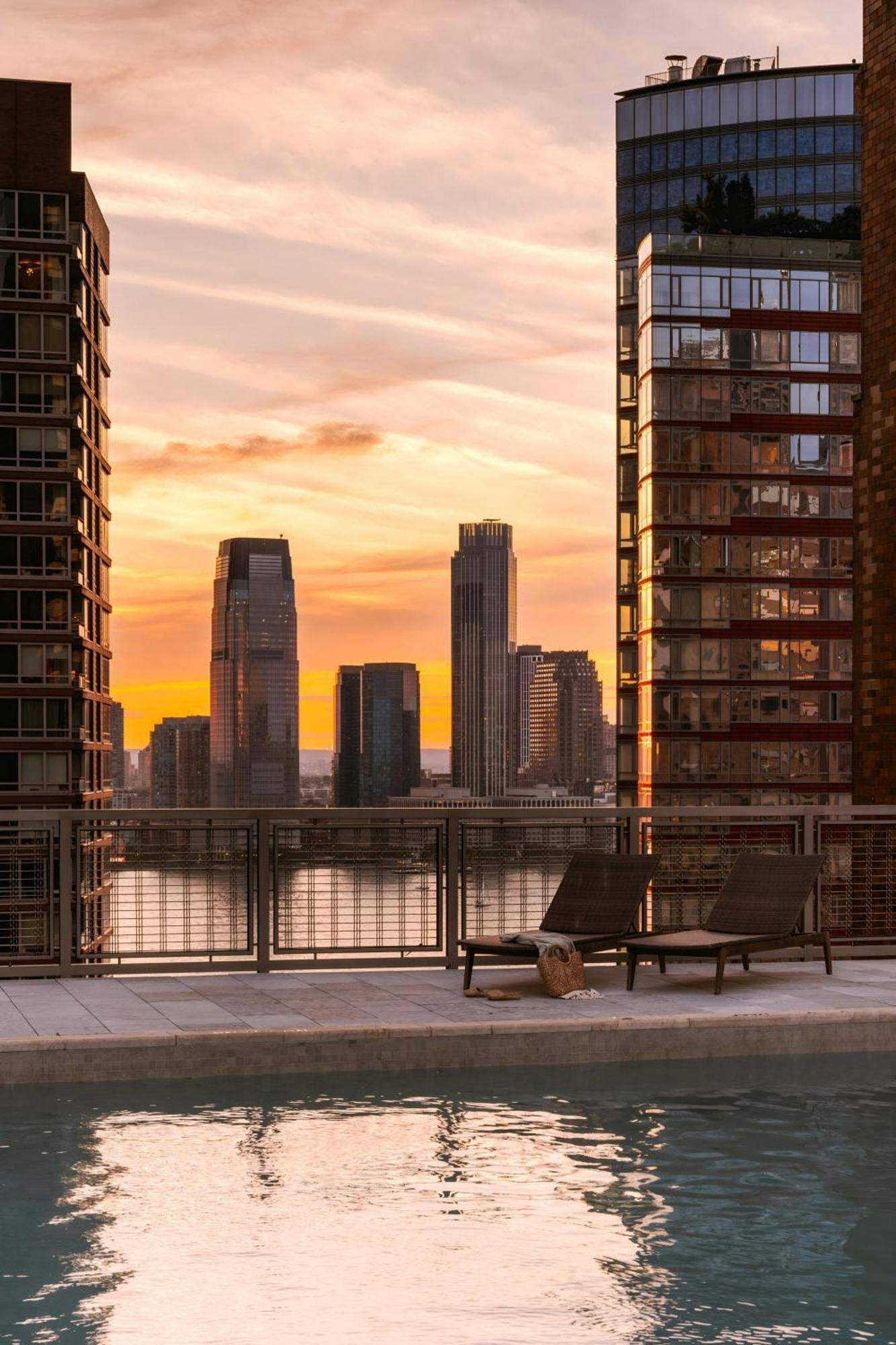 Sonder Battery Park New York